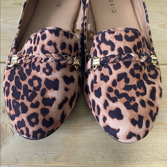 Torrid leopard Print Braided Loafer Flats with Gold Detail size 9W - Picture 6 of 11